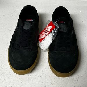 Vans AVE Pro Black and Gum